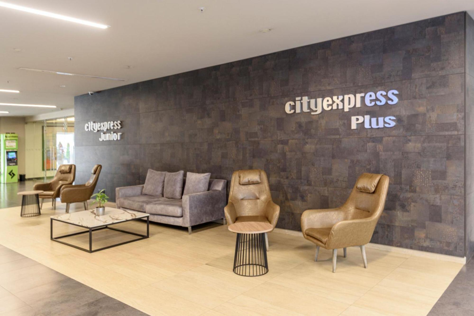 Отель City Express Junior By Marriott Bogota Aeropuerto Экстерьер фото